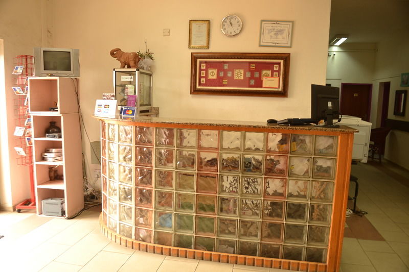 Pink Hostel Akra Dış mekan fotoğraf