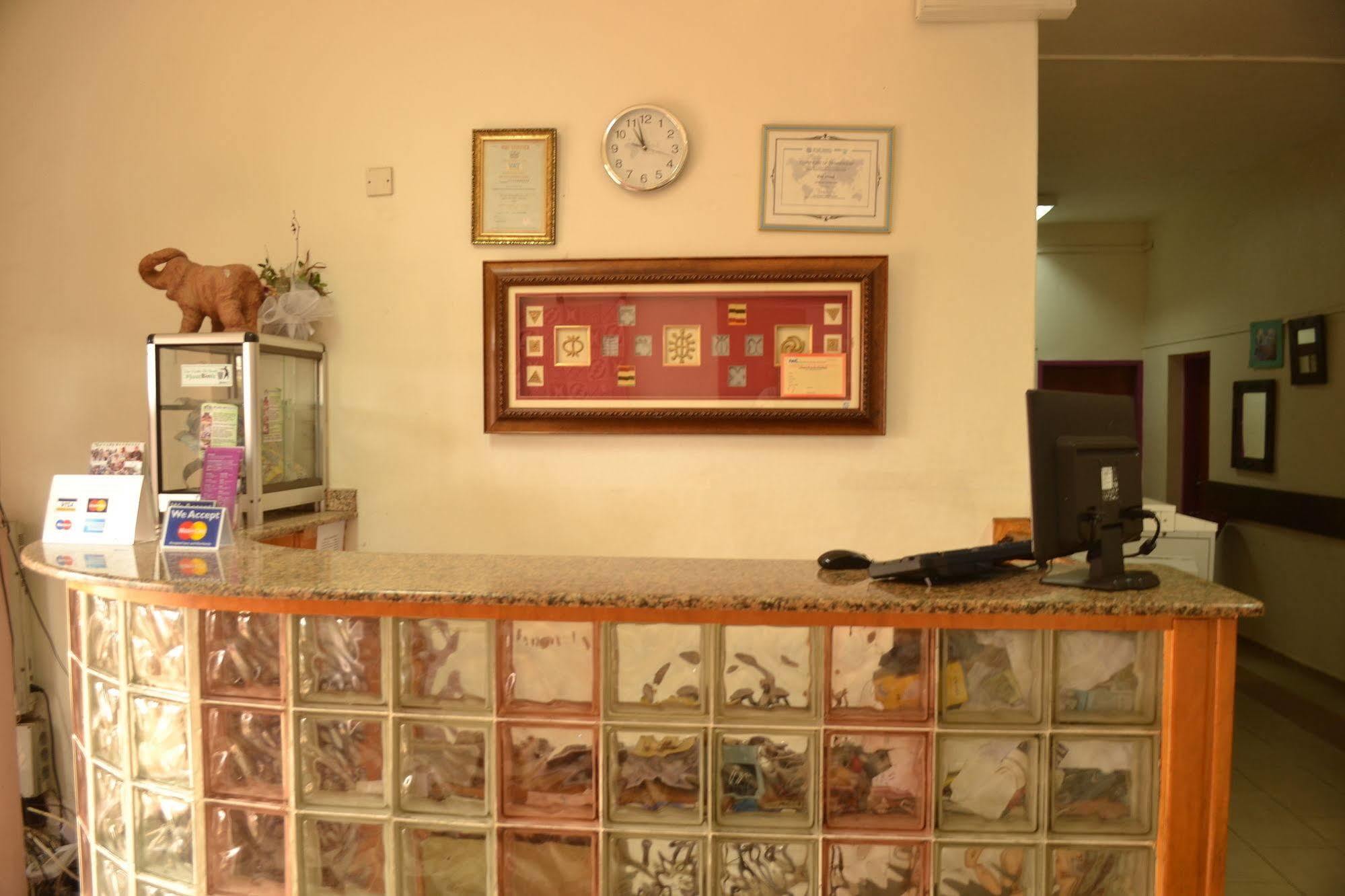 Pink Hostel Akra Dış mekan fotoğraf