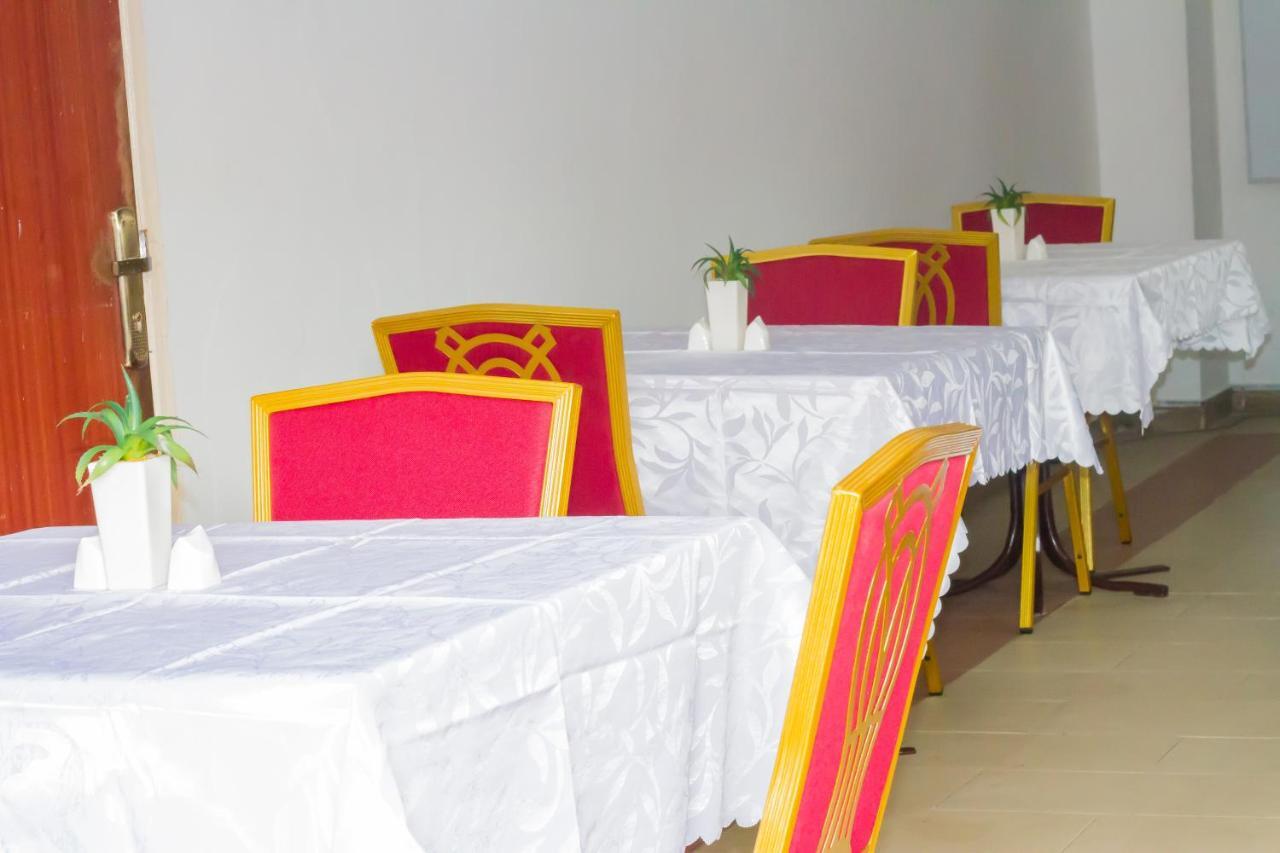 Pink Hostel Akra Dış mekan fotoğraf