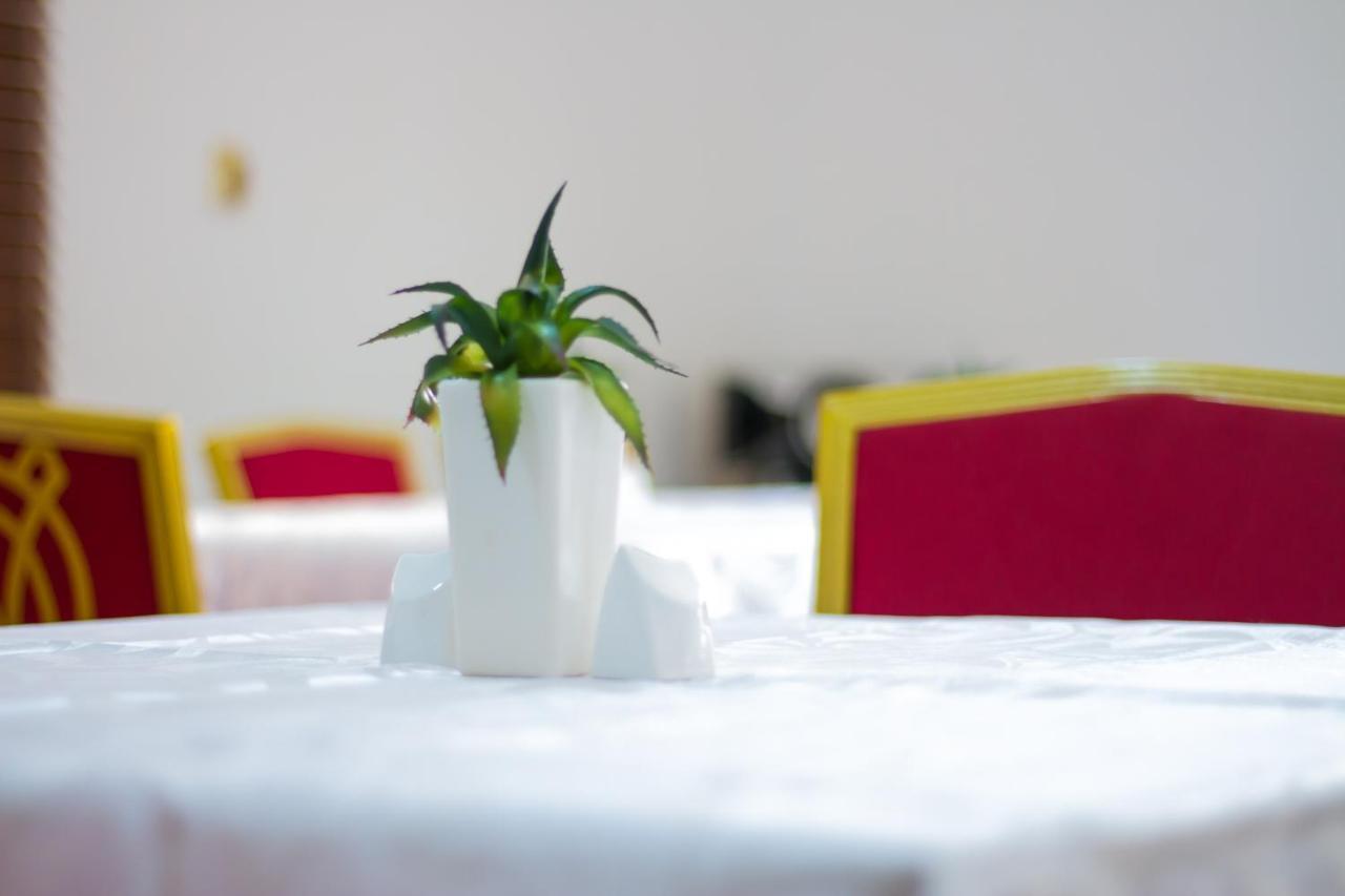 Pink Hostel Akra Dış mekan fotoğraf